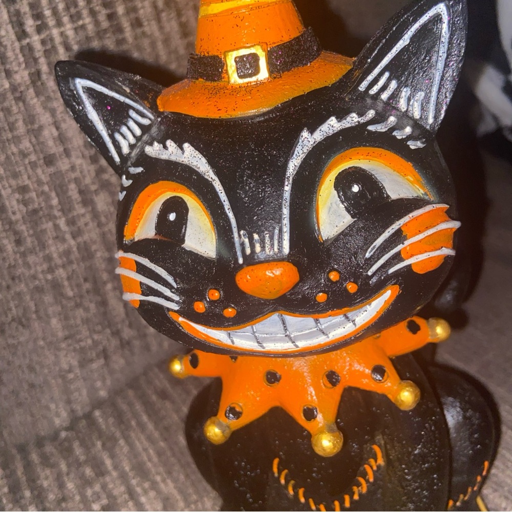 Halloween Retro Look Resin Smiling Black Cat Carnival Way To Celebrate 2024